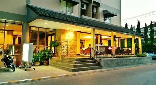 People Place Hotel 2