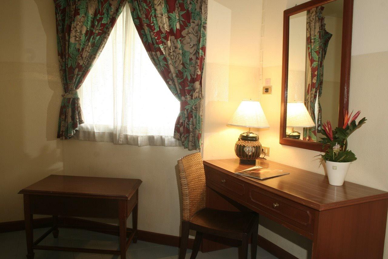 People Place Boutique In Town - Sha Extra 3*